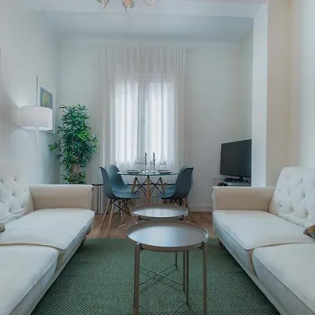 Apartment Stunning 3br 2bth Plaza De Cuba Seville